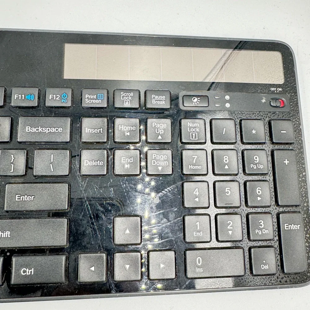 Logitech Keyboard and Mouse Bundle Black K750 Solar‎ M705 Wireless